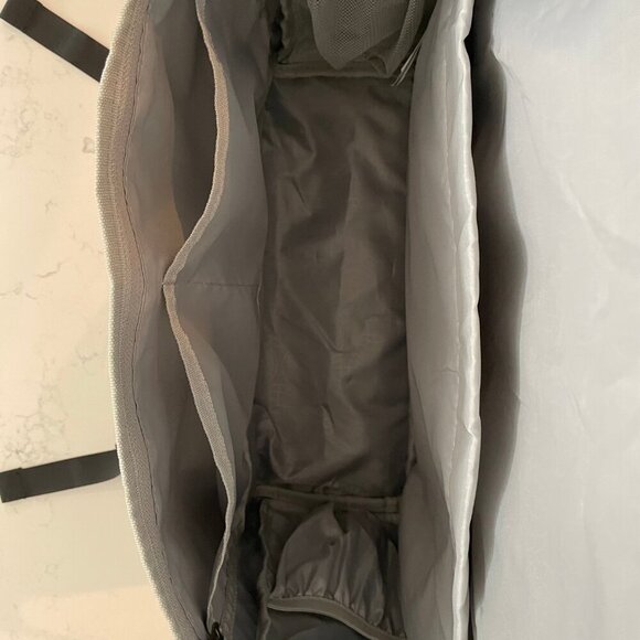 OIWAS Pack the World Waterproof Laptop Messenger Bag Grey + Black Sz OS NWOT - Picture 11 of 13